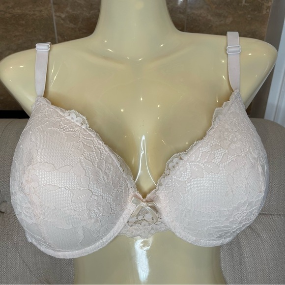 X:  Laura Ashley Lot of 2 Light and Dark Pink Lacy Bra Sz 40D - Picture 2 of 11